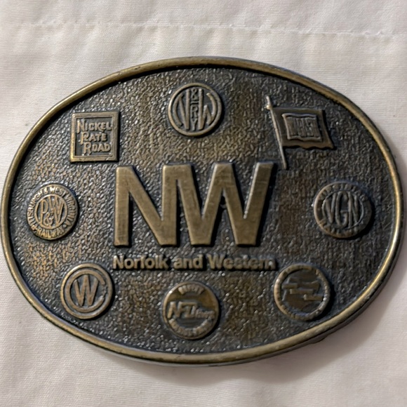 Norfolk and Western Railway Belt Buckle by Century Canada - Picture 1 of 4